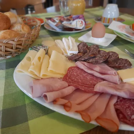 Guest house Zur Linde Pausa